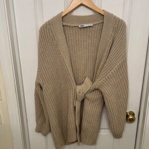 Zara Women's Beige Knit Cardigan